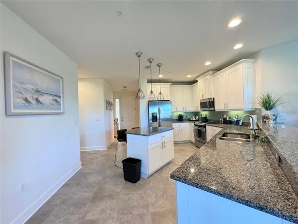7710 34TH AVE W #202, Bradenton, FL 34209