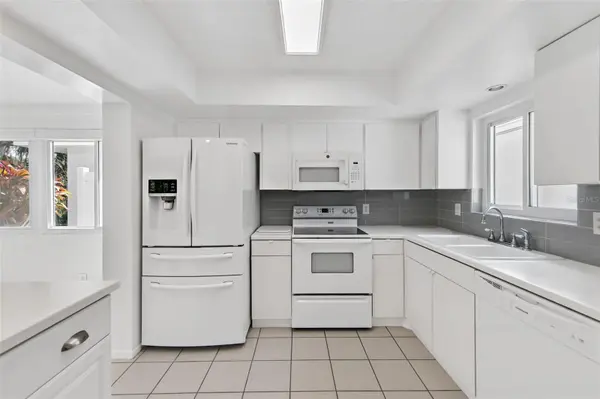 3915 SCHWALBE DR #128, Sarasota, FL 34235