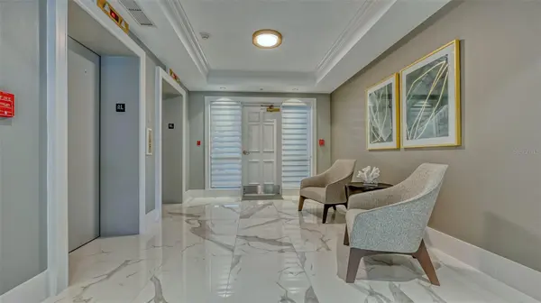 401 N POINT RD #301, Osprey, FL 34229