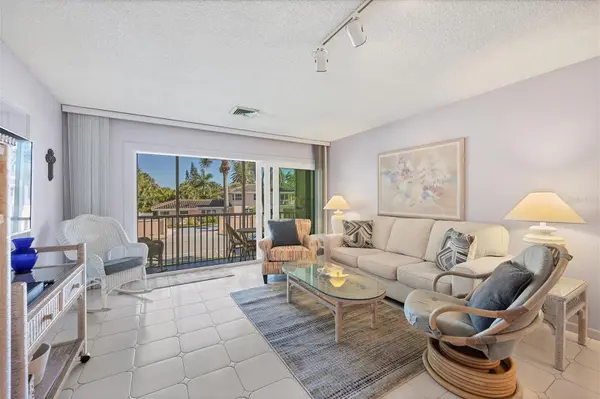 500 S WASHINGTON DR #5B, Sarasota, FL 34236