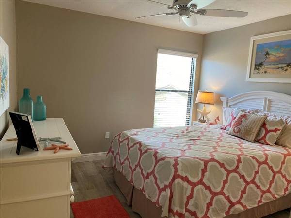 5769 AVISTA DR #5769, Sarasota, FL 34243
