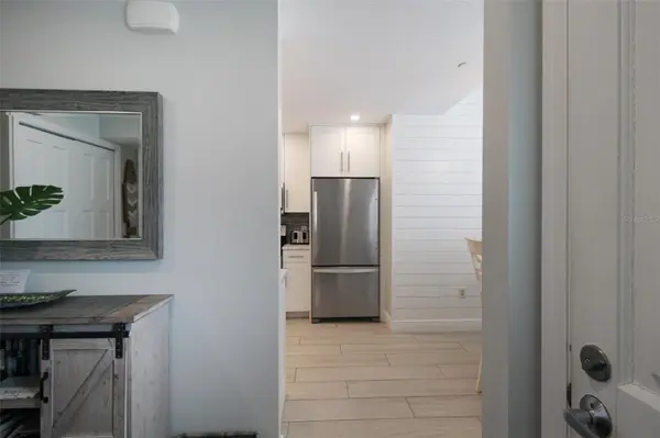 1275 SIESTA BAYSIDE DR #1275-B, Sarasota, FL 34242