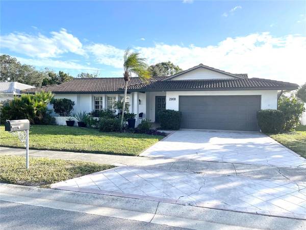 2908 CAPTIVA DR, Sarasota, FL 34231