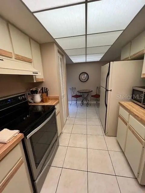 7205 CURTISS AVE #2F, Sarasota, FL 34231