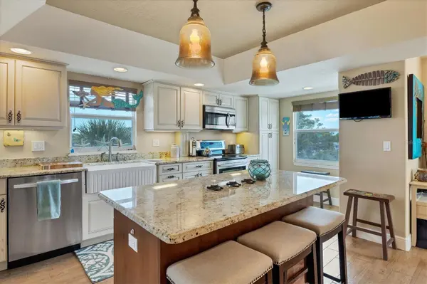 4325 GULF OF MEXICO DR #408, Longboat Key, FL 34228