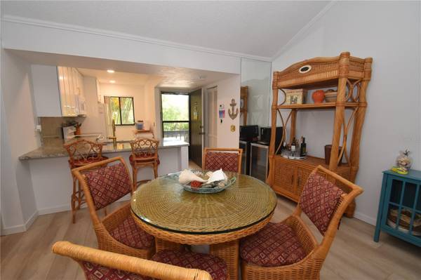 1720 GLENHOUSE DR #GL429, Sarasota, FL 34231