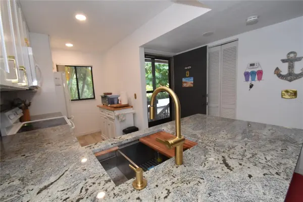 1720 GLENHOUSE DR #GL429, Sarasota, FL 34231