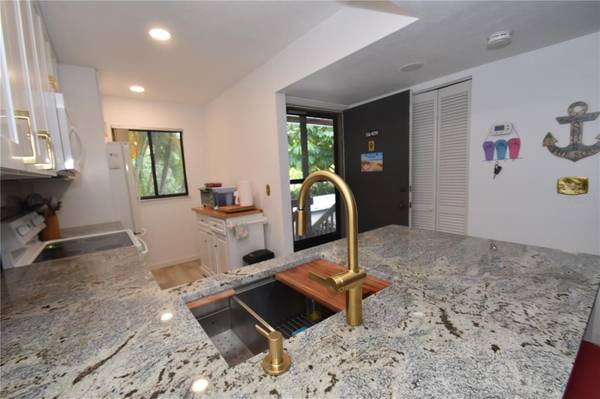 1720 GLENHOUSE DR #GL429, Sarasota, FL 34231