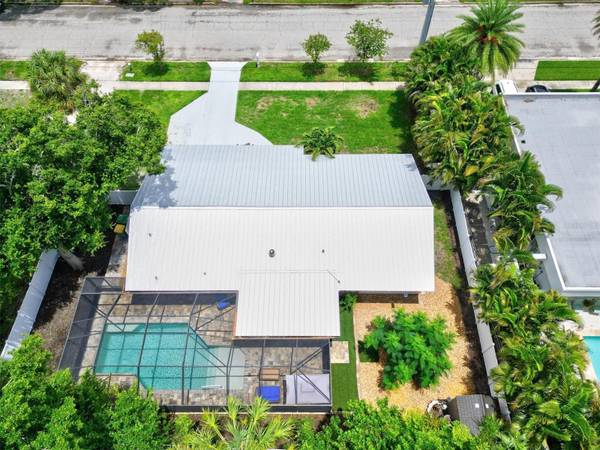 Address not disclosed, Sarasota, FL 34239