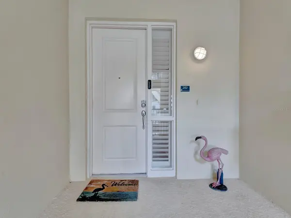 7840 34TH AVE W #202, Bradenton, FL 34209