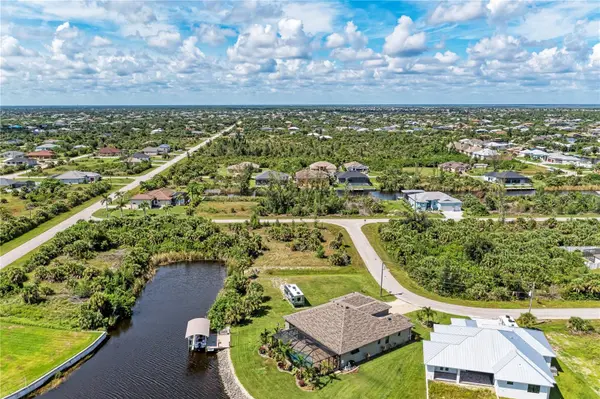 10471 POUGHKEEPSIE CIR, Port Charlotte, FL 33981
