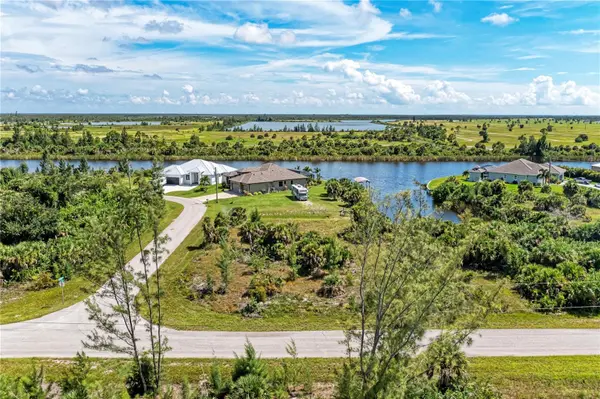 10471 POUGHKEEPSIE CIR, Port Charlotte, FL 33981