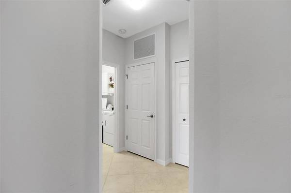 20230 TESORO DR, Venice, FL 34293