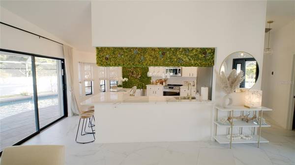 18770 MCGRATH CIR, Port Charlotte, FL 33948