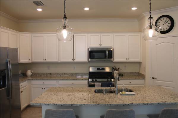 6647 CLAIRBORNE LN, Bradenton, FL 34211