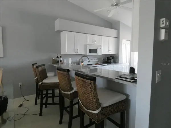 4639 CHAPEL HILL DR #2923, Sarasota, FL 34238