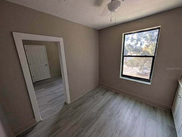401 COLONIA LN E #8, Nokomis, FL 34275