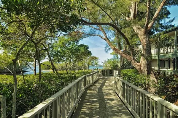1628 CLOWER CREEK DR #125, Sarasota, FL 34231