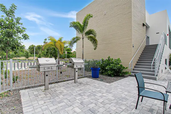 1703 N TAMIAMI TRL #503, Sarasota, FL 34234