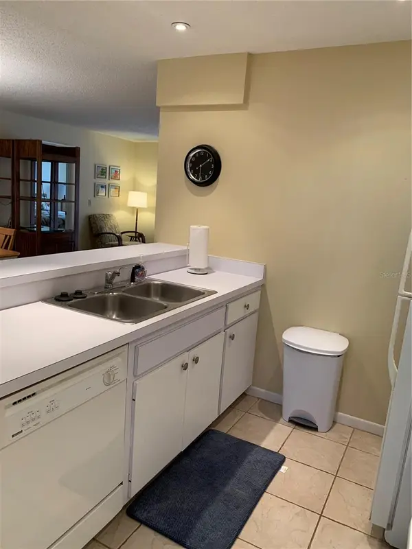 Address not disclosed, Sarasota, FL 34231