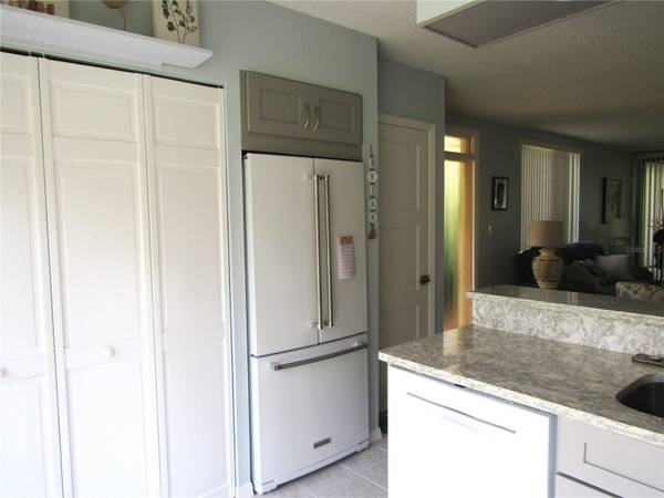 5136 HARPERS CROFT #11, Sarasota, FL 34235