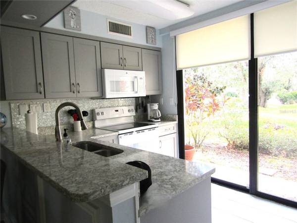 5136 HARPERS CROFT #11, Sarasota, FL 34235