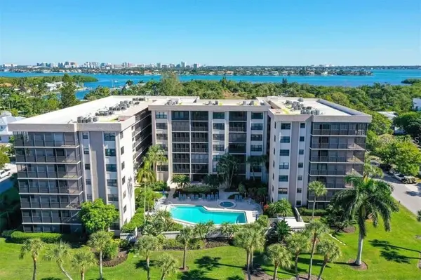 1001 BENJAMIN FRANKLIN DR #512, Sarasota, FL 34236