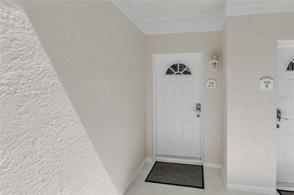 3401 54TH DR W #104, Bradenton, FL 34210