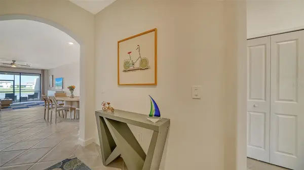 15721 SUNNY DAY DR, Bradenton, FL 34211