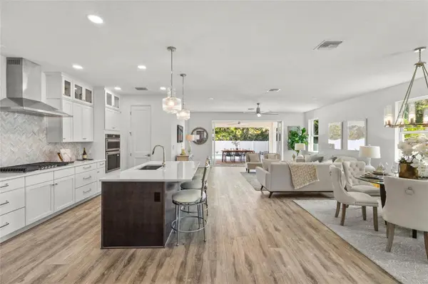 217 S SHADE AVE, Sarasota, FL 34237