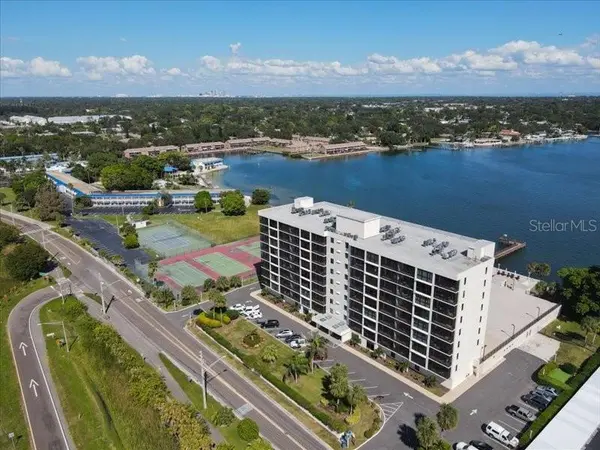 7100 SUNSHINE SKYWAY LN S #706, St Petersburg, FL 33711
