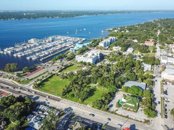 834 RIVERSIDE DR, Palmetto, FL 34221