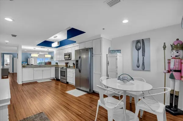 5621 GULF OF MEXICO DR #102, Longboat Key, FL 34228