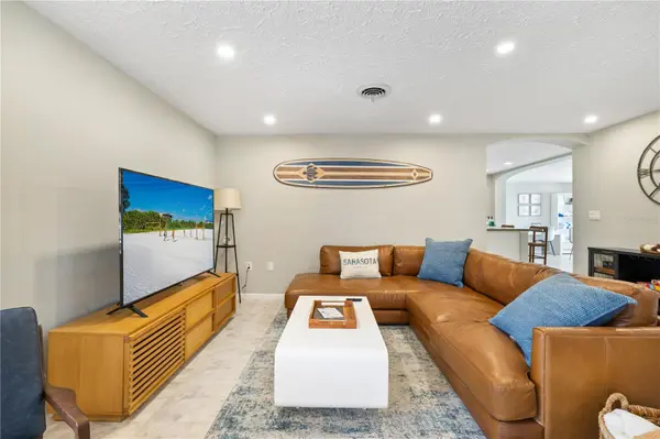 2365 BAY ST, Sarasota, FL 34237