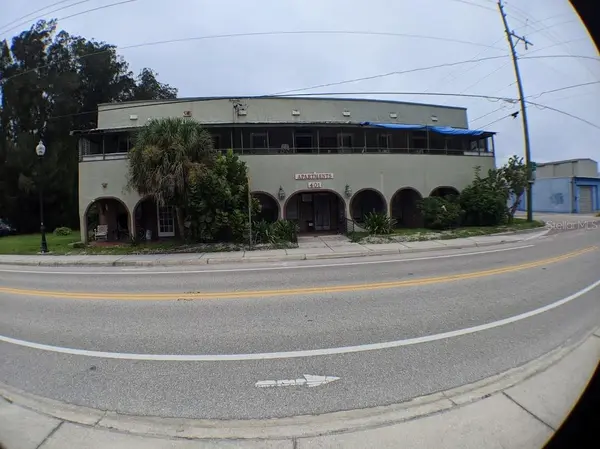 401 COLONIA LN E #10, Nokomis, FL 34275