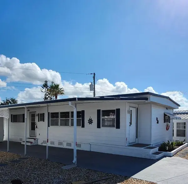6909 E BAYOU LN, Bradenton, FL 34207
