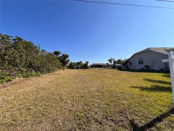 4466 BAYVIEW ST, Port Charlotte, FL 33948