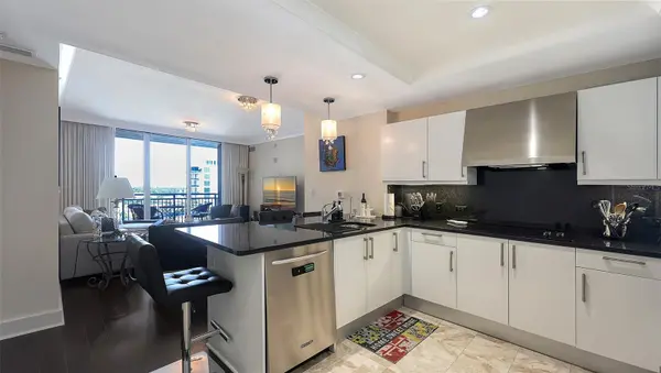 1350 MAIN ST #1007, Sarasota, FL 34236