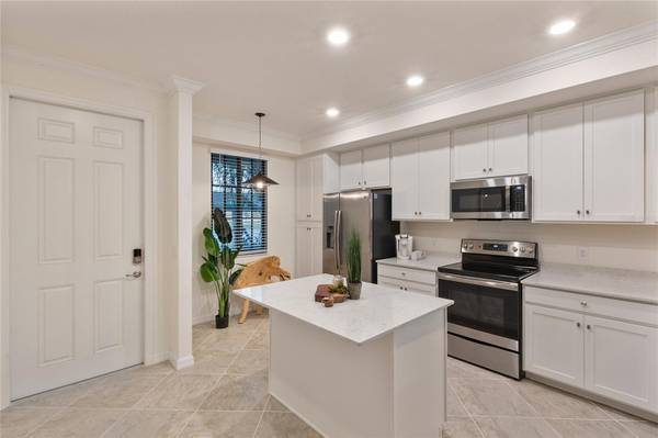 17510 GAWTHROP DR #104, Bradenton, FL 34211