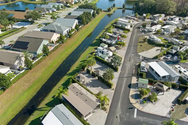 16724 SUNSHINE AVE #97, Clermont, FL 34714