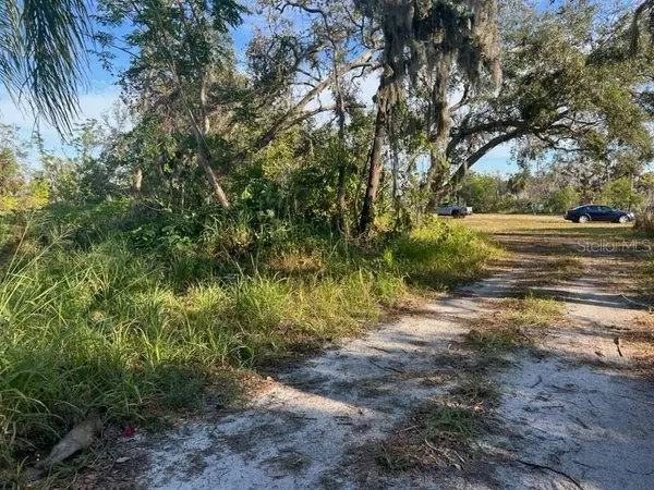 4122 N LOCKWOOD RIDGE RD, Sarasota, FL 34234