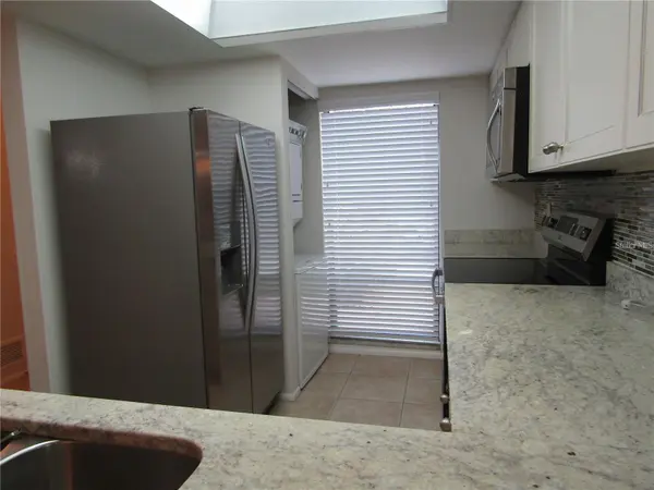 3021 TAYWOOD MDWS #11, Sarasota, FL 34235