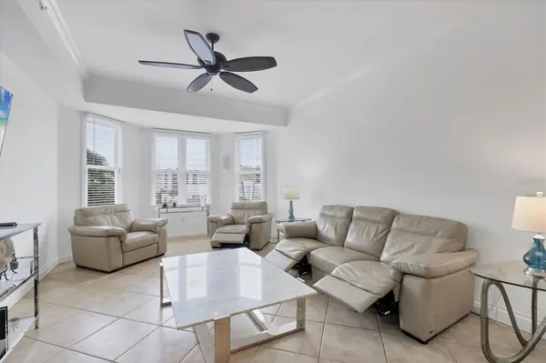 8111 LAKEWOOD MAIN ST #304, Lakewood Ranch, FL 34202