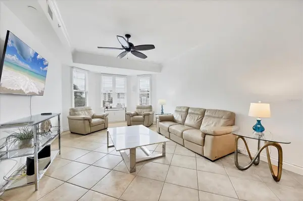 8111 LAKEWOOD MAIN ST #304, Lakewood Ranch, FL 34202