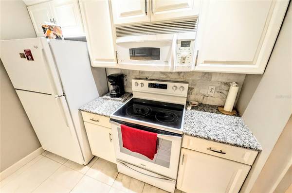 750 N TAMIAMI TRL #1404, Sarasota, FL 34236