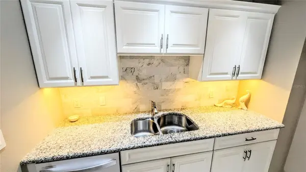 750 N TAMIAMI TRL #1404, Sarasota, FL 34236