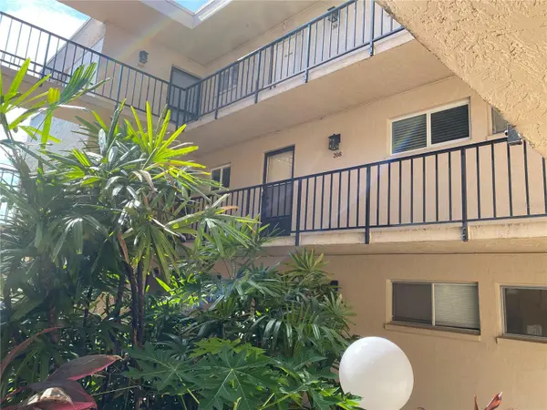 2763 WOODGATE LN #208, Sarasota, FL 34231