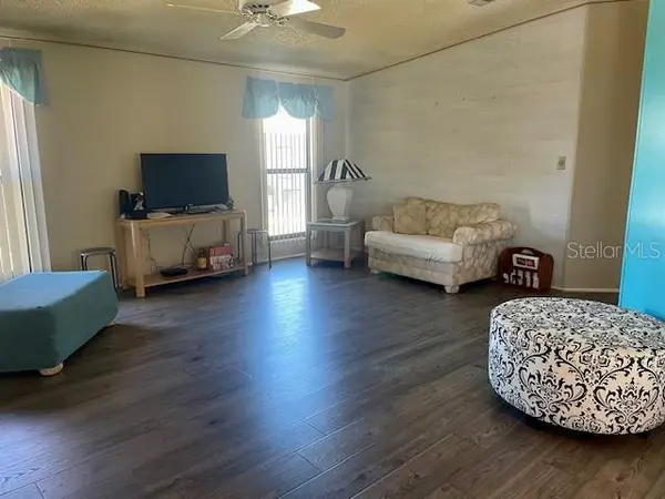 5707 45TH ST E #109, Bradenton, FL 34203