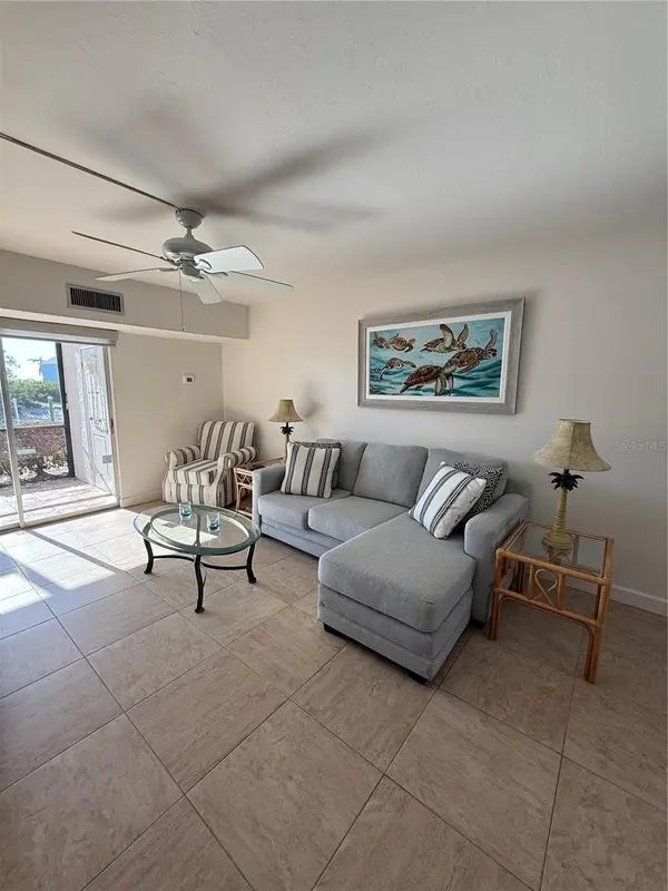 9200 MIDNIGHT PASS RD #10, Sarasota, FL 34242