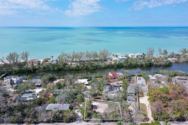8504 HERON LAGOON CIR, Sarasota, FL 34242